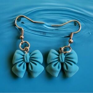 NWT - 3D Resin Bow Earrings Set - Teal Blue